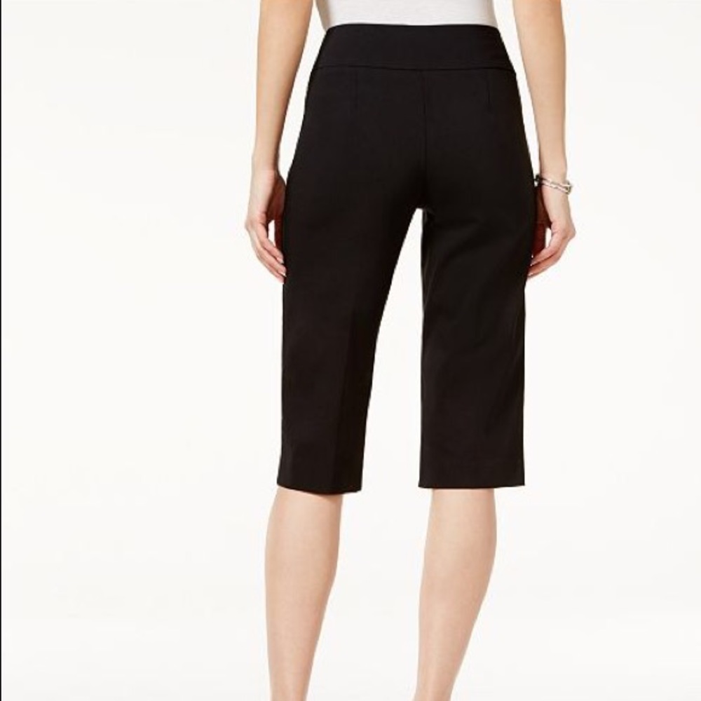 Women Style & Co Capri Pants